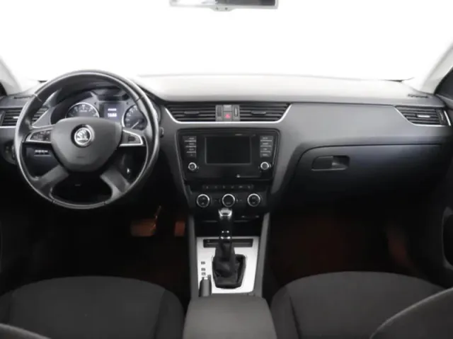 Skoda Octavia, III (A7) — фото 11