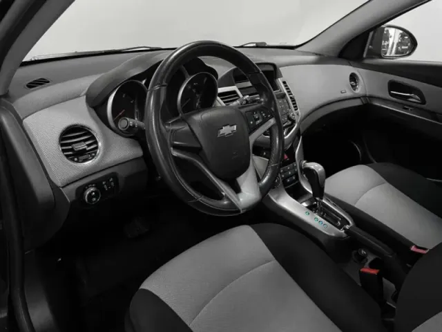 Chevrolet Cruze, I — фото 14