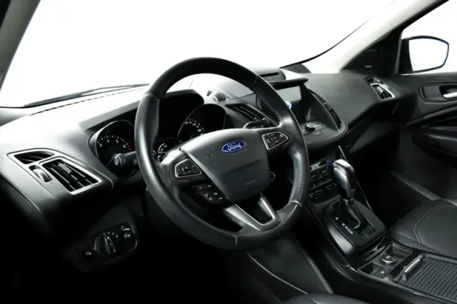 Ford Kuga, II Рестайлинг — фото 15