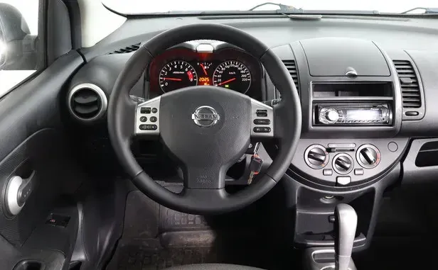 Nissan Note, I Рестайлинг — фото 12