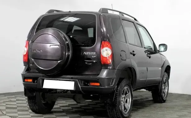Chevrolet Niva, I Рестайлинг — фото 2
