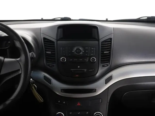 Chevrolet Orlando — фото 16