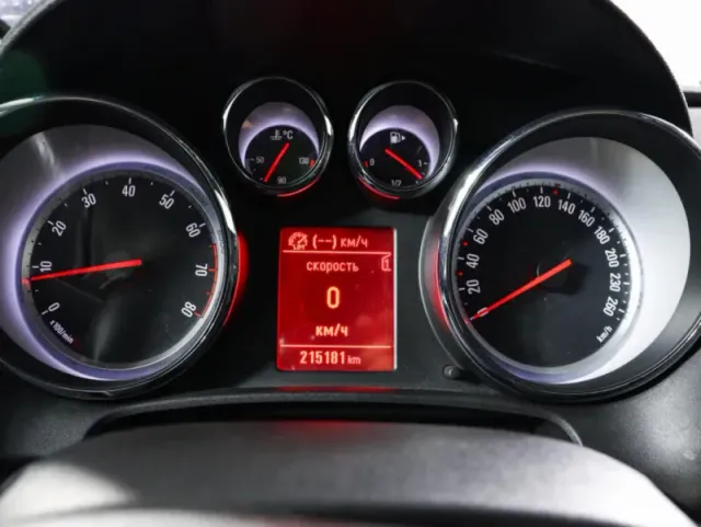 Opel Astra, J Рестайлинг — фото 10