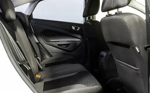 Ford Fiesta, Mk6 Рестайлинг — фото 5
