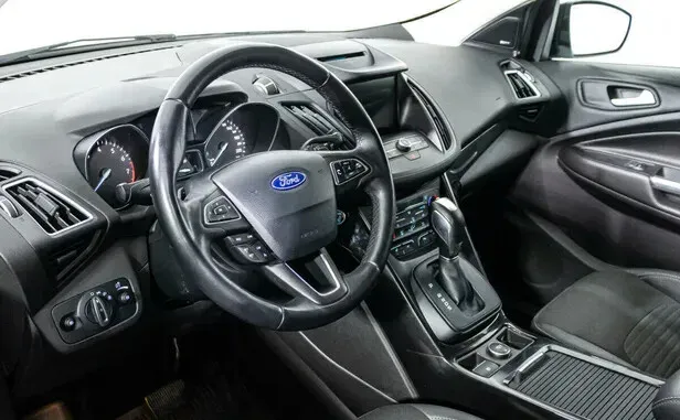 Ford Kuga, II Рестайлинг — фото 8