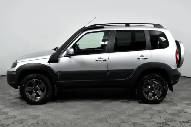 Chevrolet Niva — фото 8