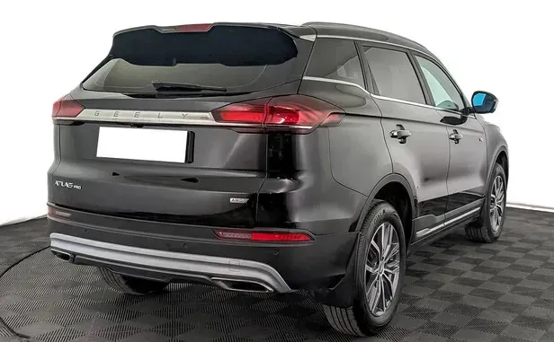 Geely Atlas Pro — фото 13