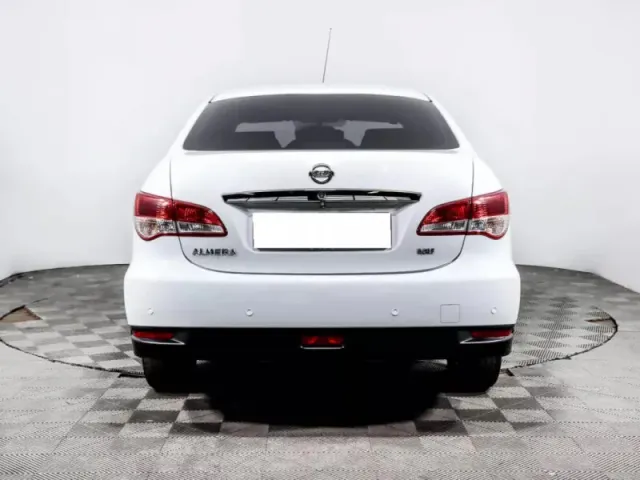 Nissan Almera, III (G15) — фото 5