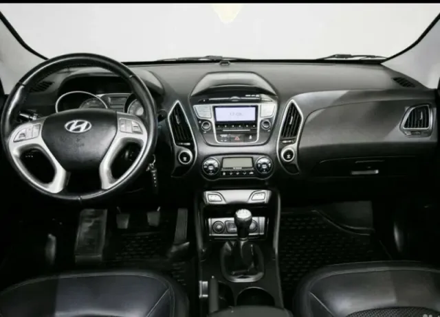 Hyundai ix35, I — фото 17