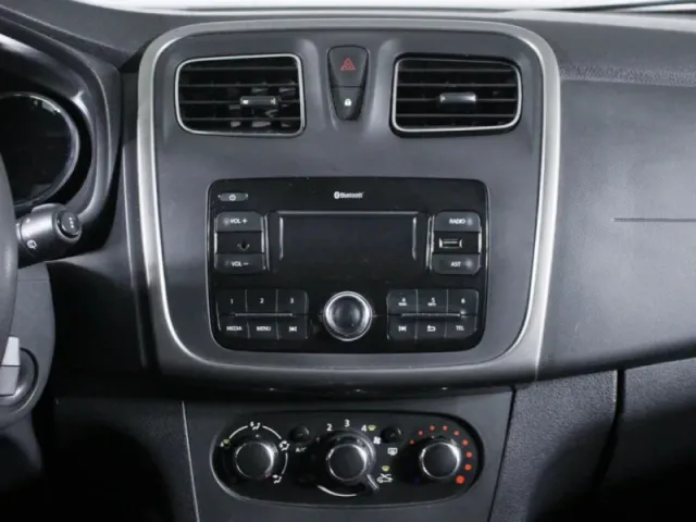 Renault Sandero, II Рестайлинг — фото 14