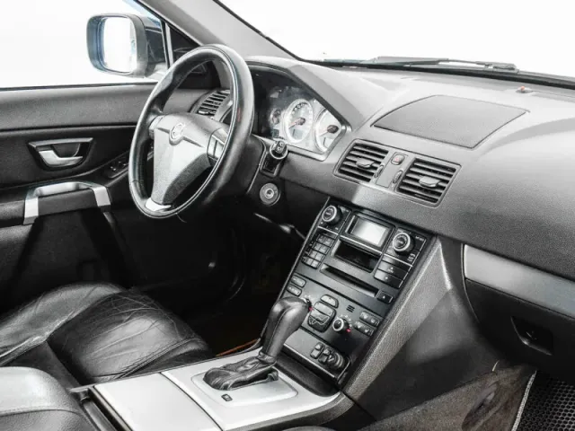 Volvo XC90, I Рестайлинг — фото 10