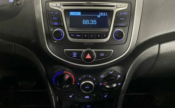 Hyundai Solaris, I Рестайлинг — фото 9