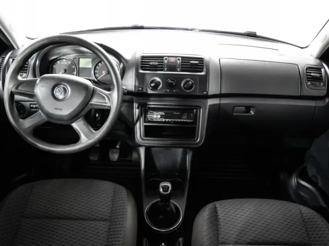 Skoda Fabia, II Рестайлинг — фото 11
