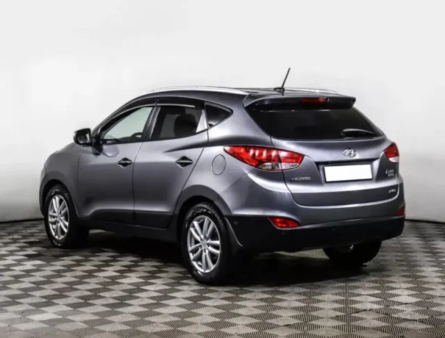 Hyundai ix35, I — фото 7