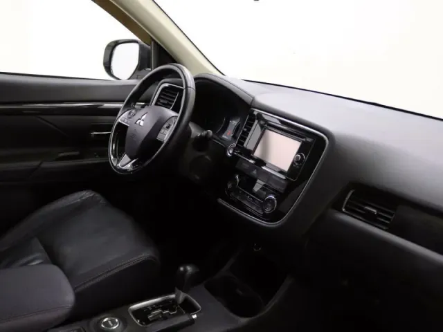 Mitsubishi Outlander, III Рестайлинг 2 — фото 4