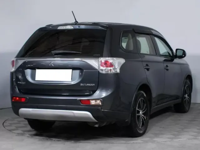 Mitsubishi Outlander, III Рестайлинг — фото 5