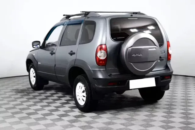 Chevrolet Niva — фото 7