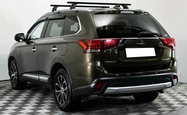 Mitsubishi Outlander, III Рестайлинг 2 — фото 3