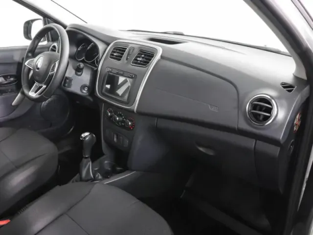 Renault Logan, II Рестайлинг — фото 12