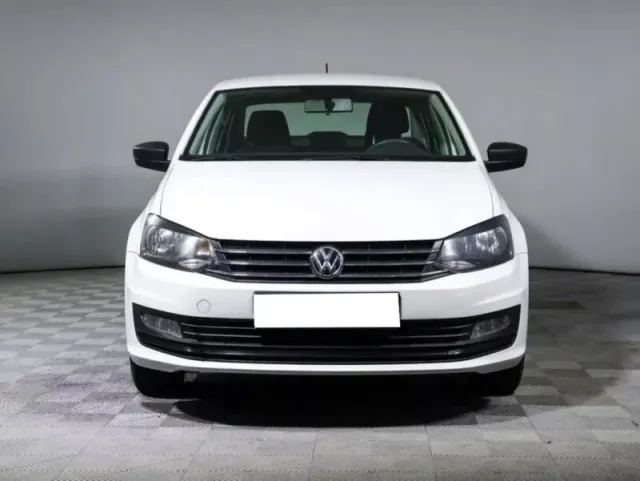 Volkswagen Polo, V Рестайлинг — фото 2