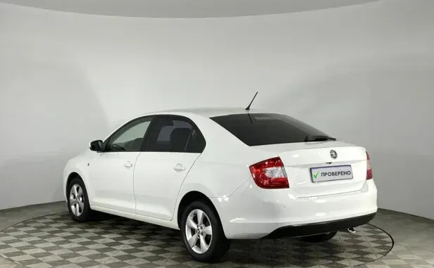 Skoda Rapid, I — фото 4
