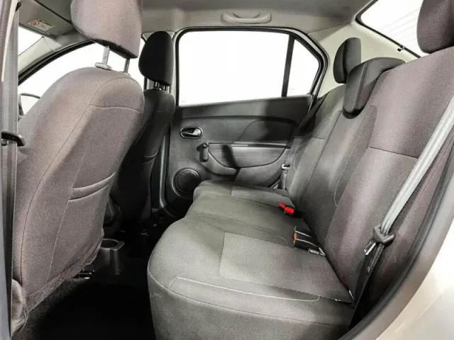 Renault Logan, II Рестайлинг — фото 10