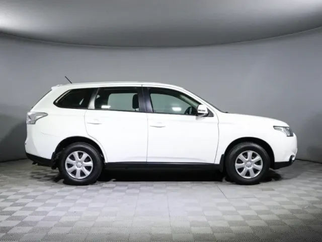 Mitsubishi Outlander, III — фото 4