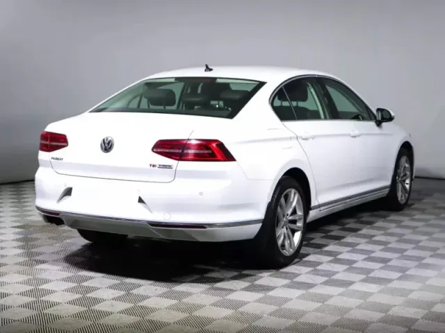 Volkswagen Passat, B8 — фото 4