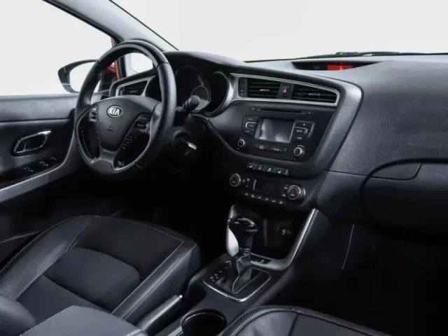 Kia Ceed, II Рестайлинг — фото 13
