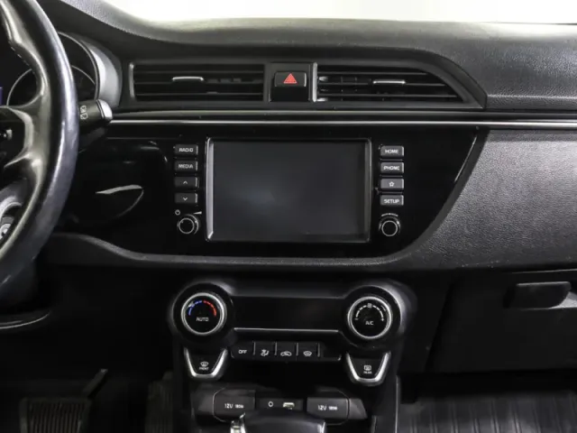 Kia Rio, IV — фото 14