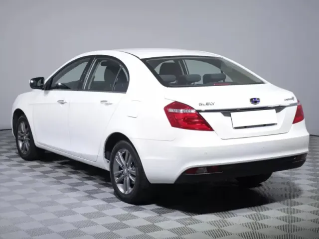 Geely Emgrand 7, I Рестайлинг — фото 7