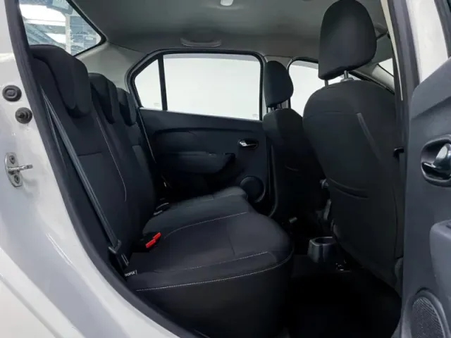 Renault Logan, II Рестайлинг — фото 16
