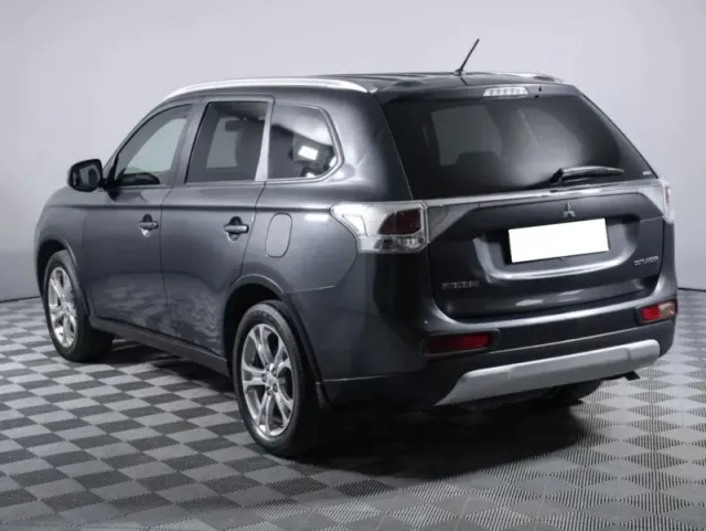 Mitsubishi Outlander, III Рестайлинг — фото 7