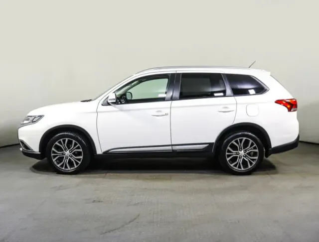 Mitsubishi Outlander, III Рестайлинг 2 — фото 8