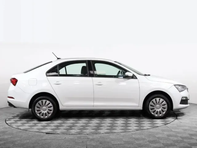 Skoda Rapid, II — фото 17