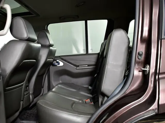 Nissan Pathfinder, III — фото 8