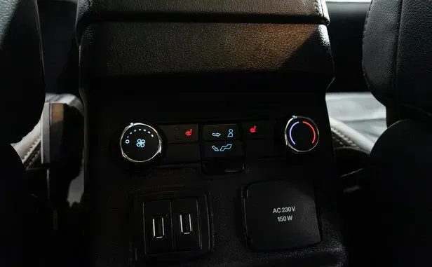 Ford Explorer, V Рестайлинг — фото 13