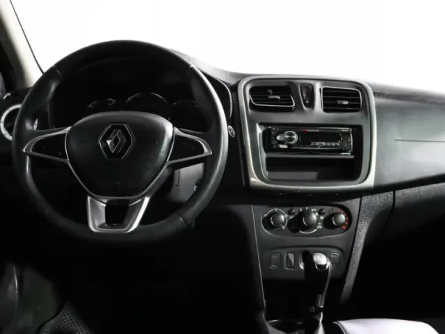 Renault Logan, II Рестайлинг — фото 13
