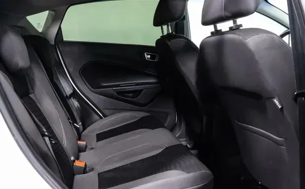 Ford Fiesta, Mk6 Рестайлинг — фото 5