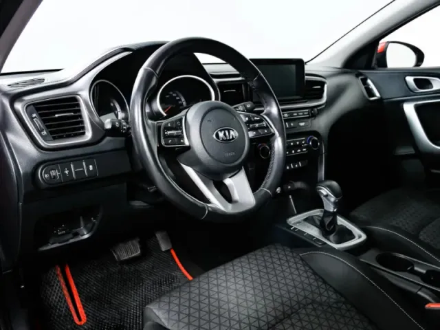 Kia Ceed, III — фото 15