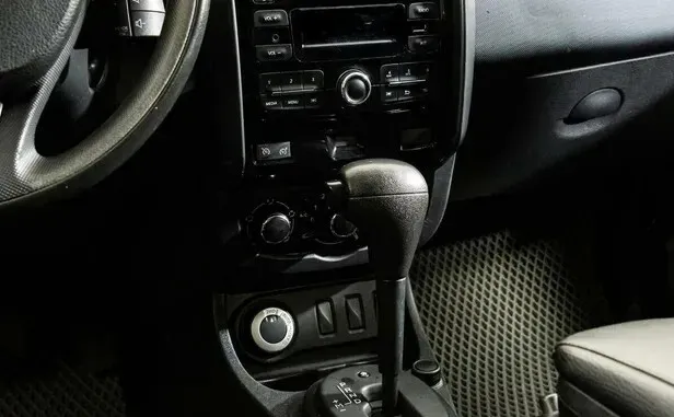 Renault Duster, I Рестайлинг — фото 9