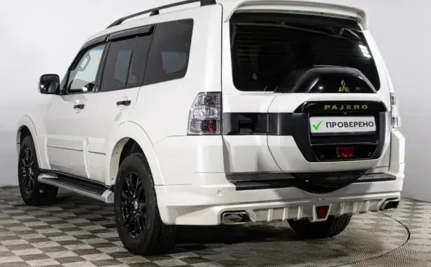 Mitsubishi Pajero, IV Рестайлинг 2 — фото 4