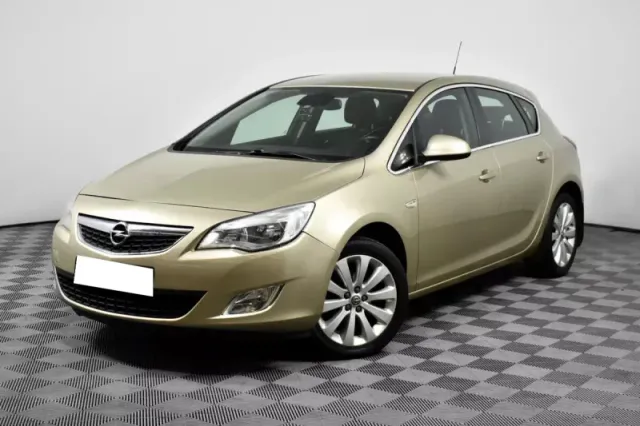 Opel Astra, J Рестайлинг — фото 1