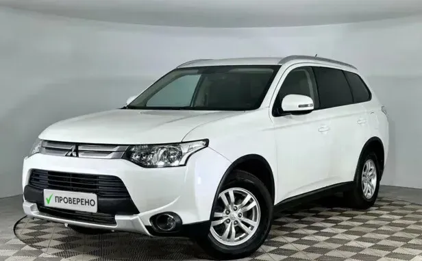 Mitsubishi Outlander, III — фото 1
