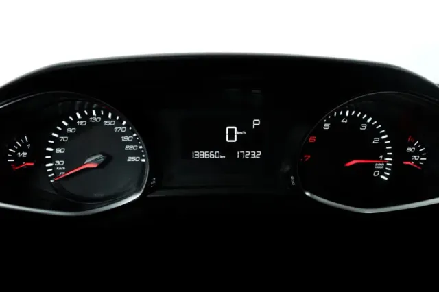 Peugeot 308, II — фото 10