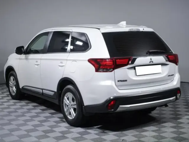 Mitsubishi Outlander, III Рестайлинг 2 — фото 7