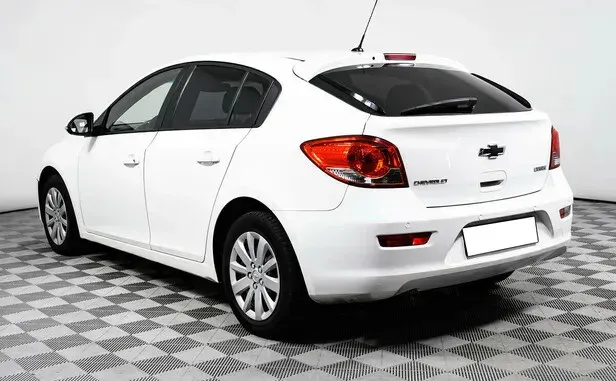 Chevrolet Cruze, I Рестайлинг — фото 4