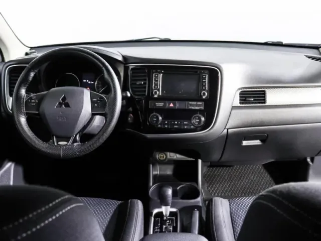 Mitsubishi Outlander, III Рестайлинг 2 — фото 12