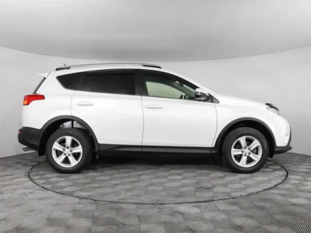Toyota RAV4, IV (XA40) — фото 4