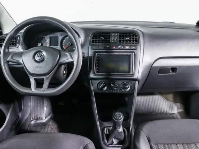 Volkswagen Polo, V Рестайлинг — фото 11
